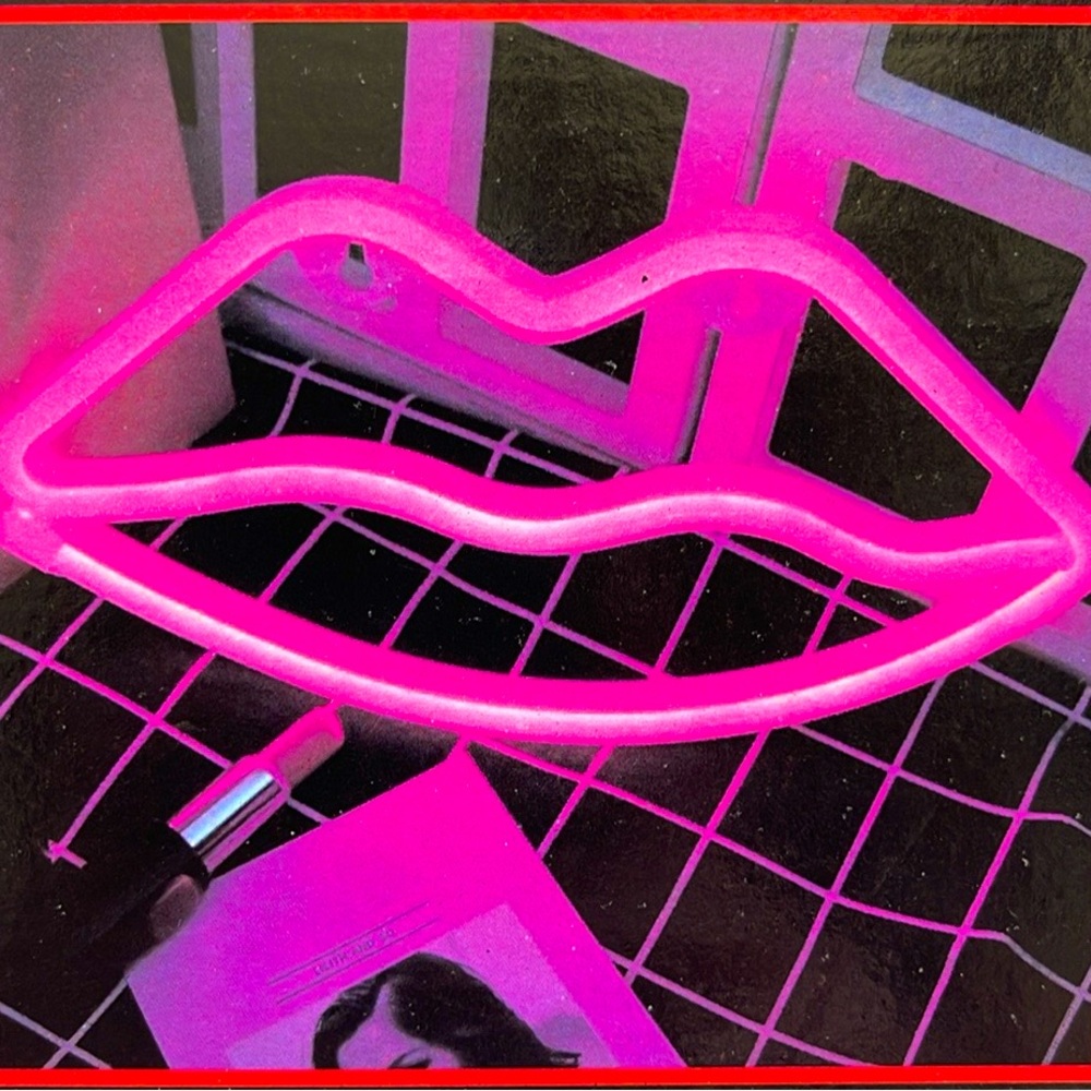 LED Neon Bright Light Glowing Lip-Shaped Sign Decorative Aesthetic Home Decor